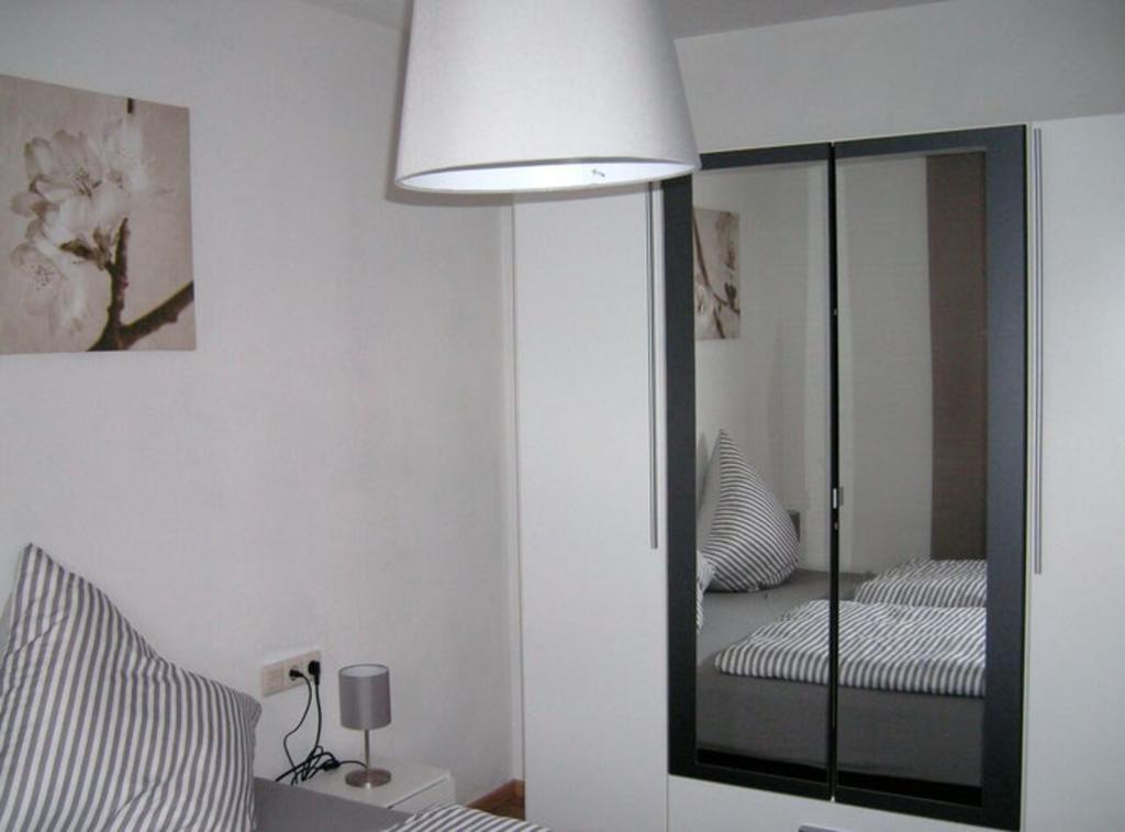 Haus Ellbogen Lägenhet Momlingen Exteriör bild